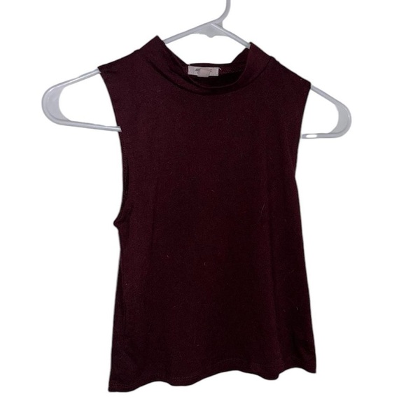 Burgundy Top - Picture 2 of 4